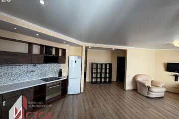 2-к квартира, 82 м², 23/25 эт.