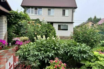 Дом, 120 м², 3 эт.